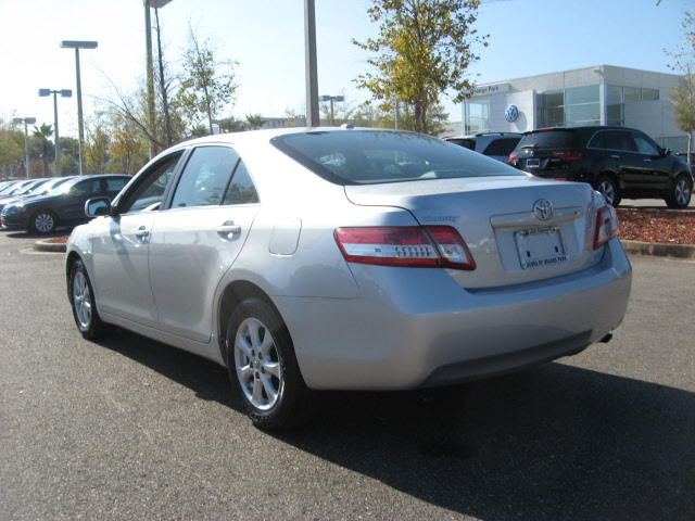 Toyota Camry 2011 photo 2