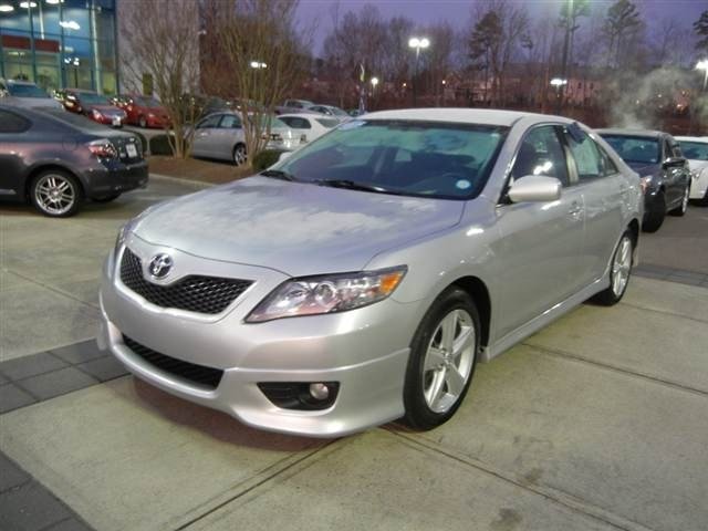 Toyota Camry 2011 photo 1