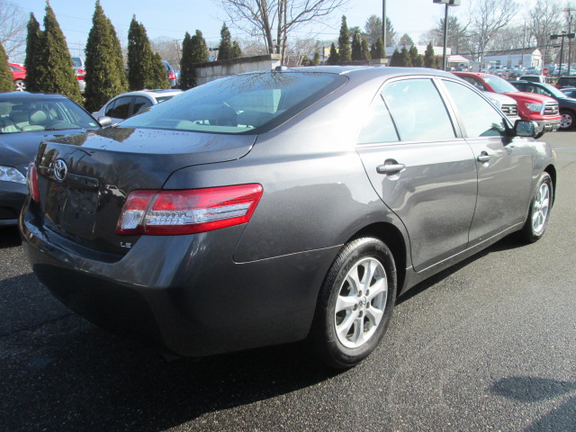 Toyota Camry 2011 photo 2