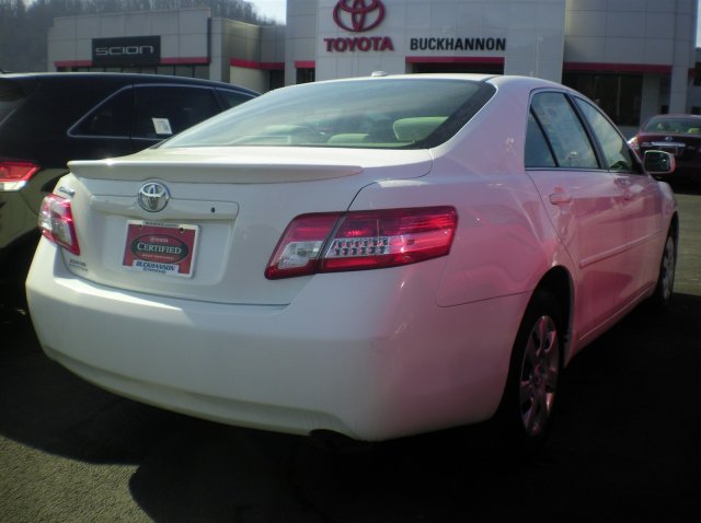 Toyota Camry 2011 photo 1