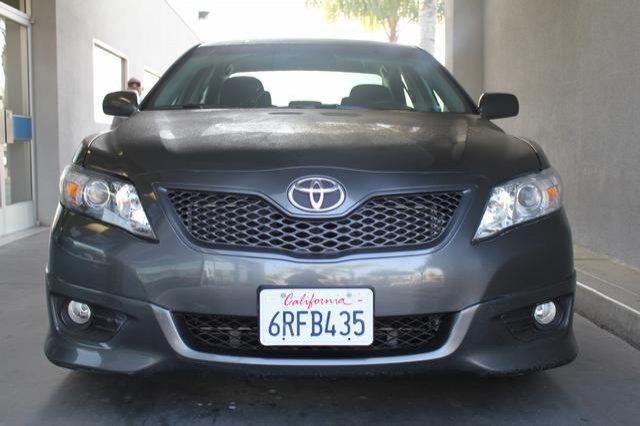 Toyota Camry 2011 photo 2