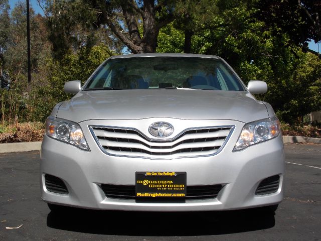 Toyota Camry 2011 photo 2