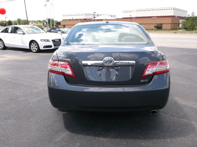 Toyota Camry 2011 photo 4