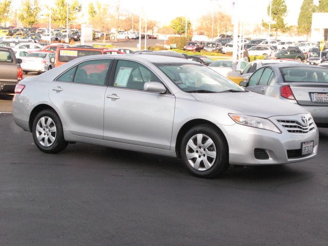 Toyota Camry 2011 photo 1