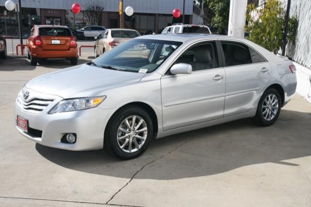 Toyota Camry 2011 photo 3