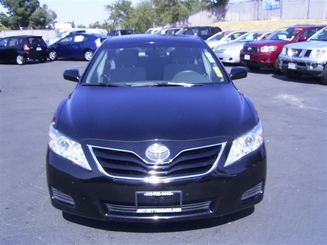 Toyota Camry 2011 photo 1