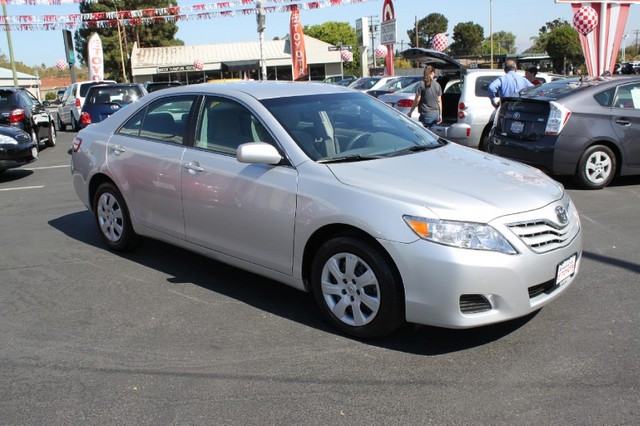 Toyota Camry 2011 photo 1