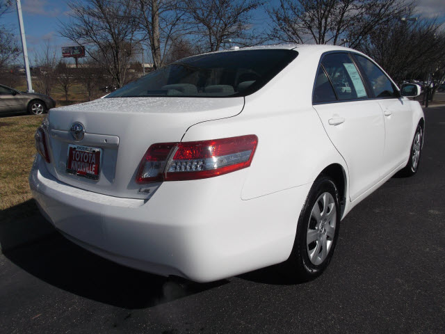 Toyota Camry 2011 photo 4