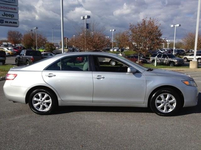 Toyota Camry 2011 photo 1