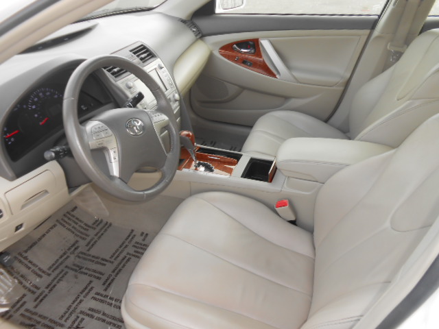 Toyota Camry 2011 photo 2