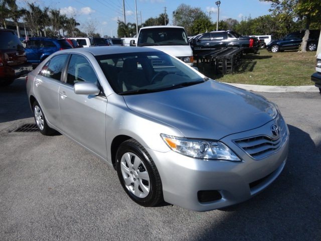 Toyota Camry 2011 photo 2
