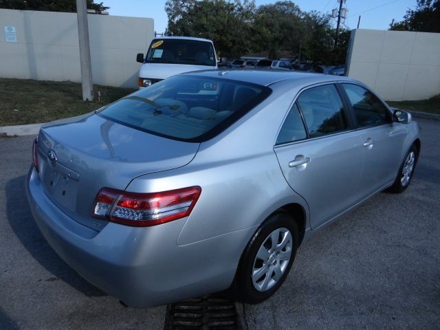 Toyota Camry 2011 photo 4