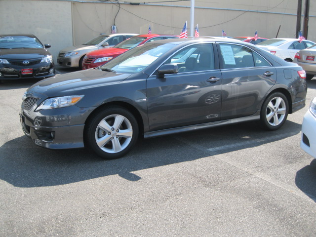 Toyota Camry 2011 photo 1