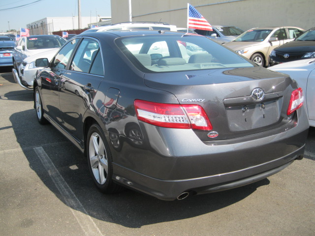 Toyota Camry 2011 photo 2