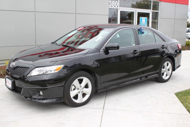 Toyota Camry 2011 photo 1