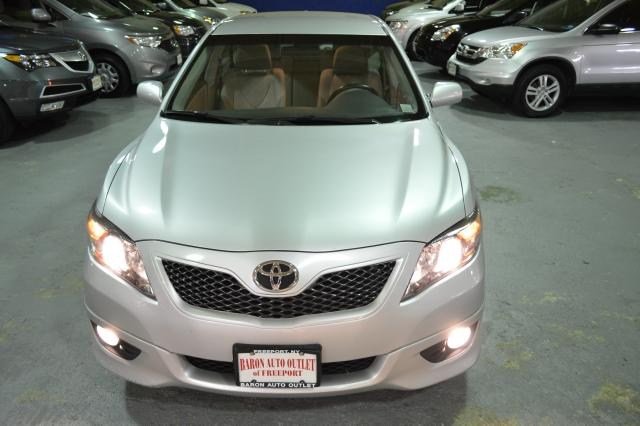 Toyota Camry 2011 photo 2