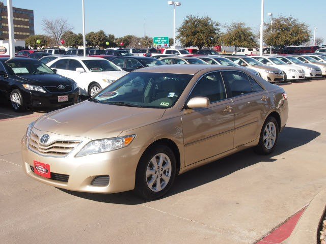 Toyota Camry 2011 photo 2