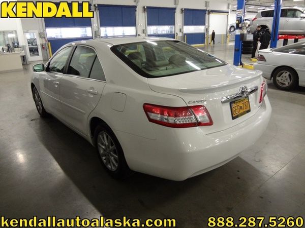Toyota Camry 2011 photo 1