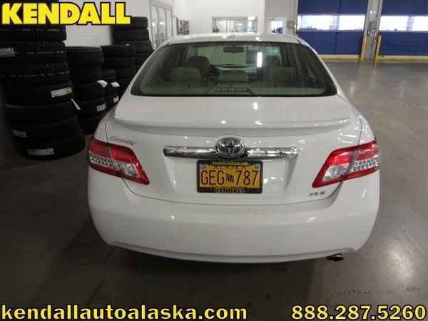 Toyota Camry 2011 photo 2
