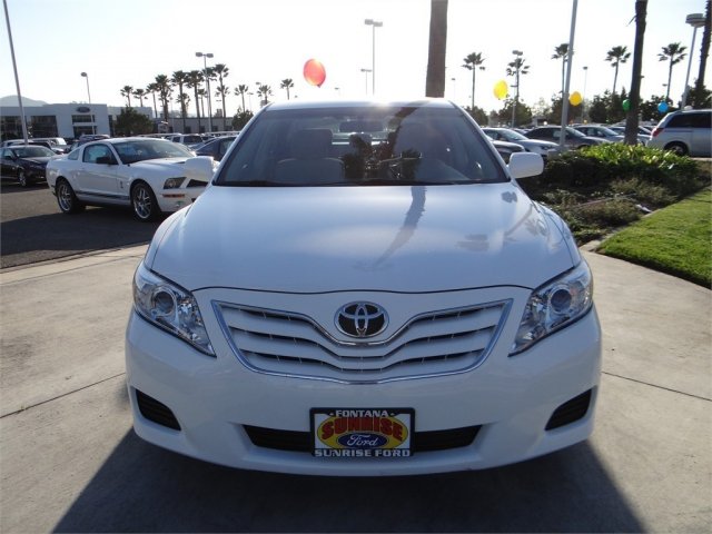 Toyota Camry 2011 photo 1