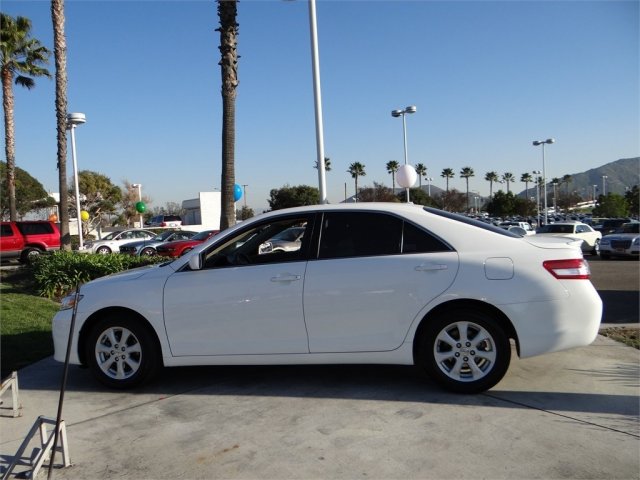 Toyota Camry 2011 photo 2