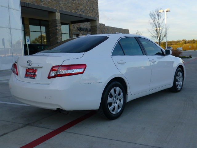 Toyota Camry 2011 photo 2