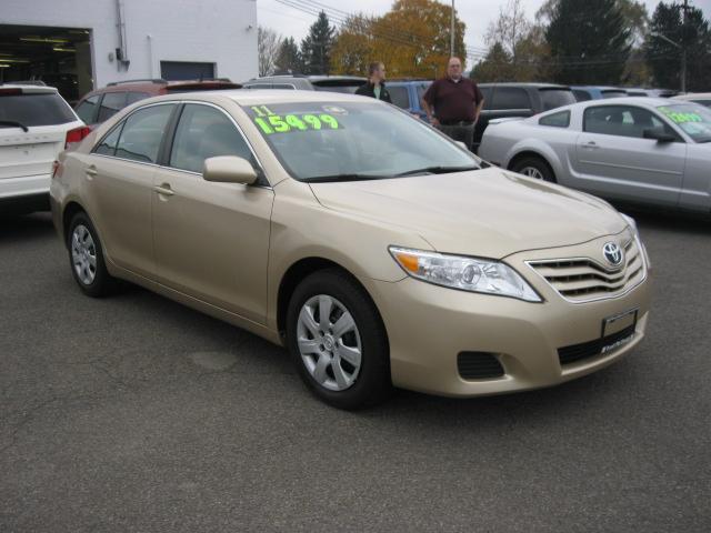 Toyota Camry 2011 photo 1
