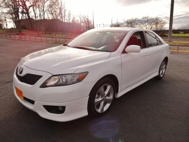 Toyota Camry 2011 photo 2