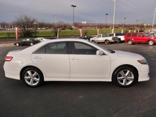 Toyota Camry 2011 photo 3