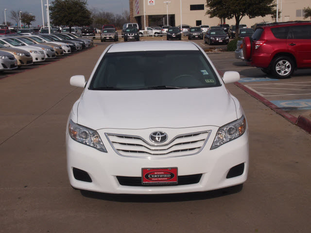 Toyota Camry 2011 photo 1