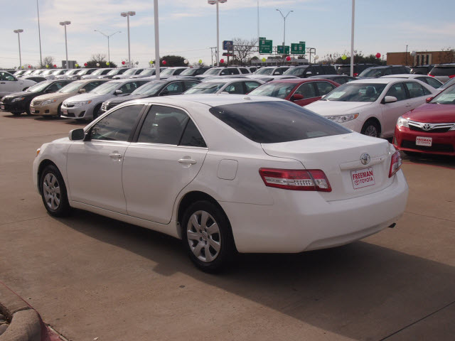 Toyota Camry 2011 photo 4