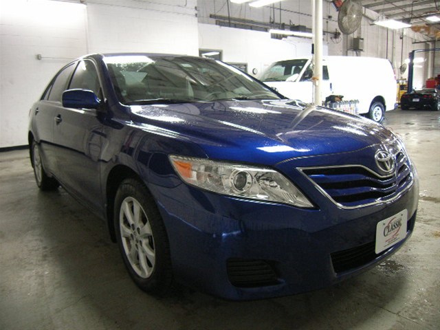 Toyota Camry 2011 photo 2