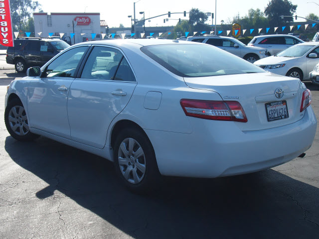 Toyota Camry 2011 photo 4