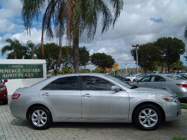 Toyota Camry 2011 photo 2