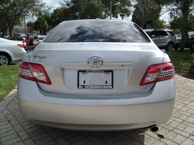 Toyota Camry 2011 photo 4