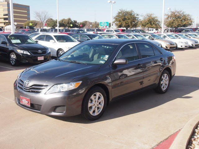 Toyota Camry 2011 photo 2