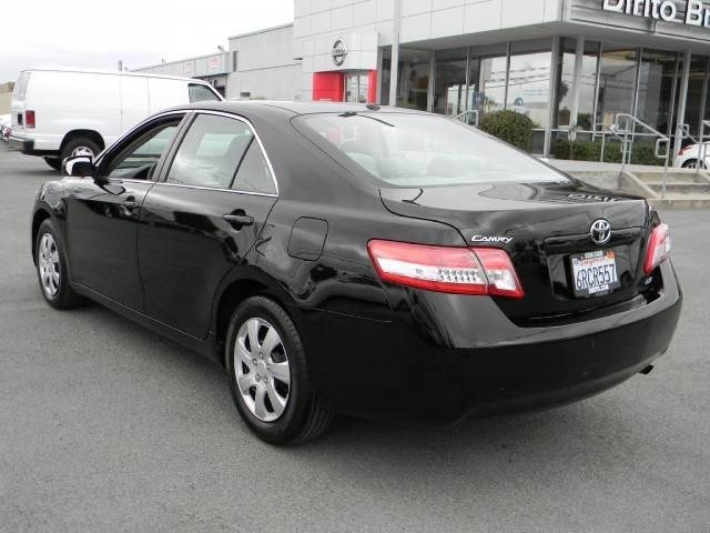 Toyota Camry 2011 photo 4