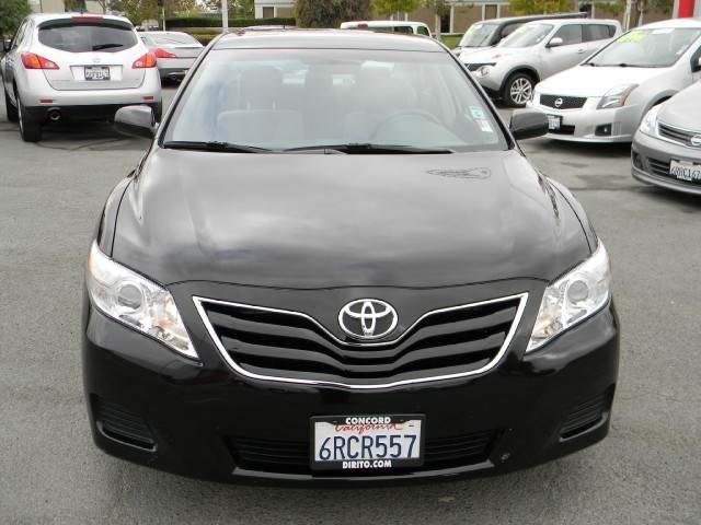Toyota Camry 2011 photo 2