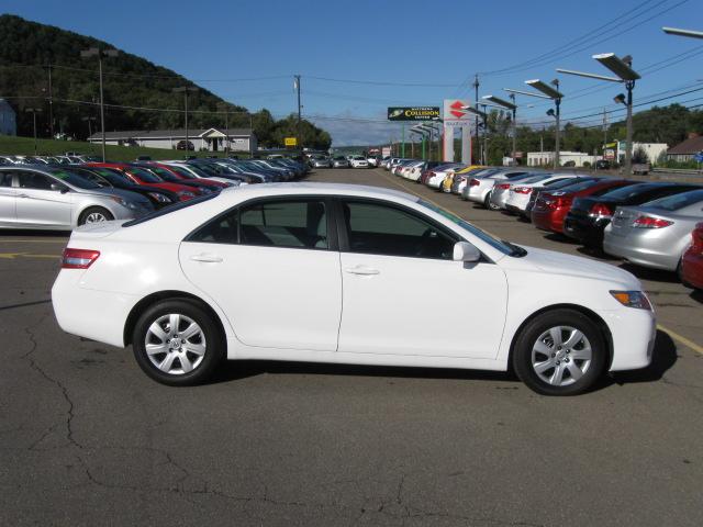Toyota Camry 2011 photo 2