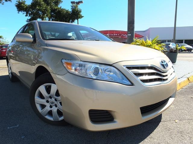 Toyota Camry 2011 photo 1