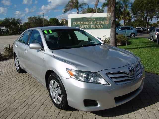 Toyota Camry 2011 photo 1