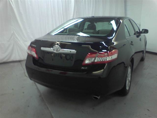 Toyota Camry 2011 photo 2