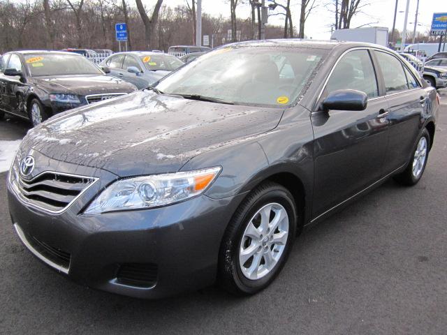 Toyota Camry 2011 photo 1