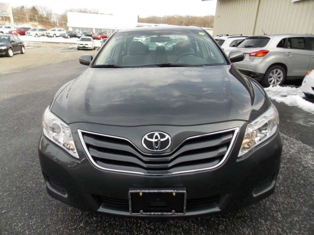 Toyota Camry 2011 photo 2