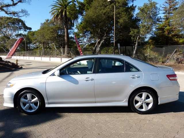 Toyota Camry 2011 photo 2