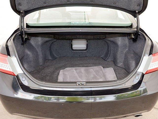 Toyota Camry 2011 photo 1