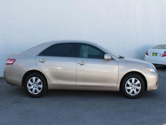 Toyota Camry 2011 photo 1