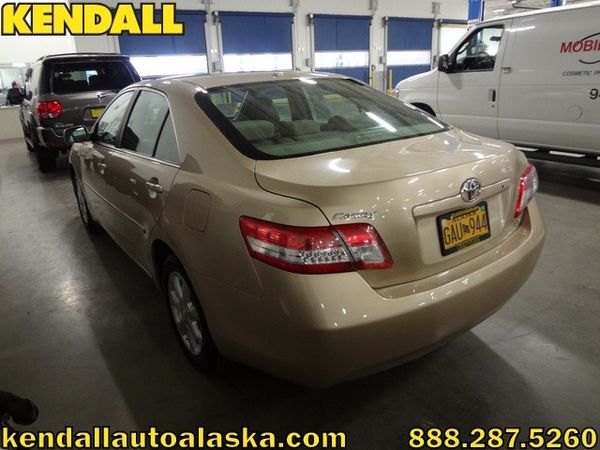 Toyota Camry 2011 photo 1