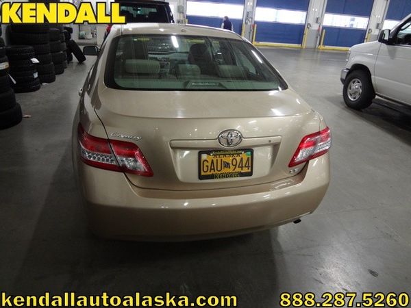 Toyota Camry 2011 photo 2
