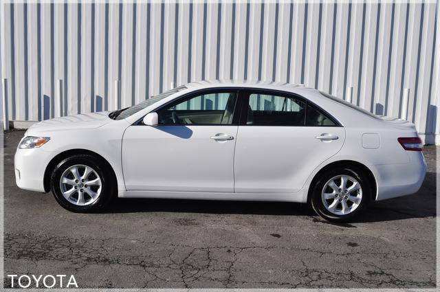 Toyota Camry 2011 photo 2